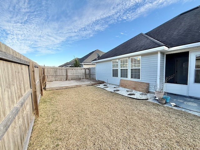 view of yard featuring a patio