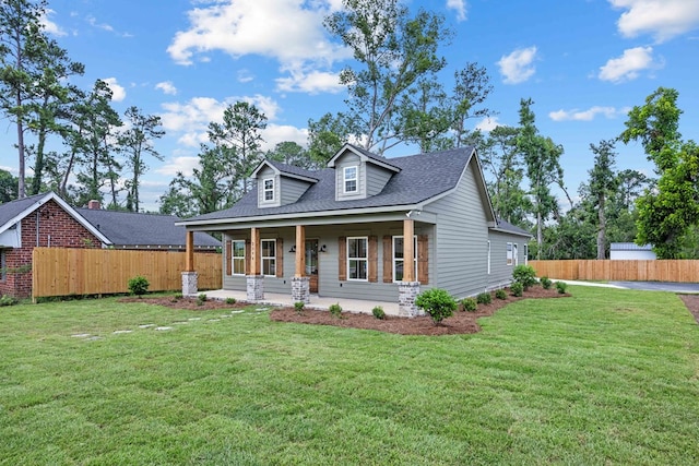 2204 N Oak St, Valdosta, GA 31602 - cape cod house featuring roof with shingles and a porch
