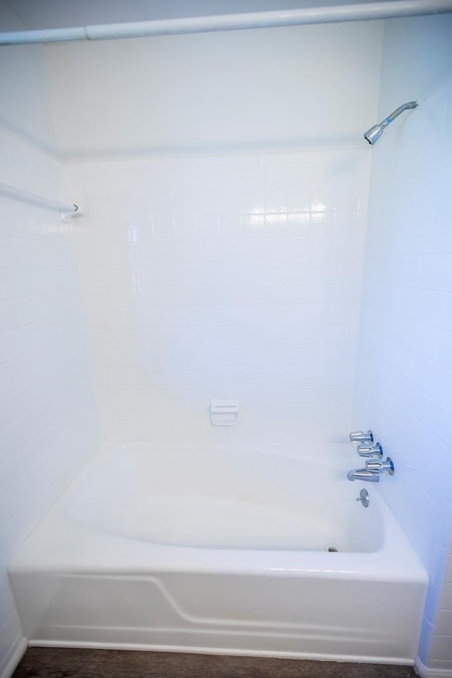 2205 Park Ln, Valdosta, GA 31602 - bathroom with shower / bath combination