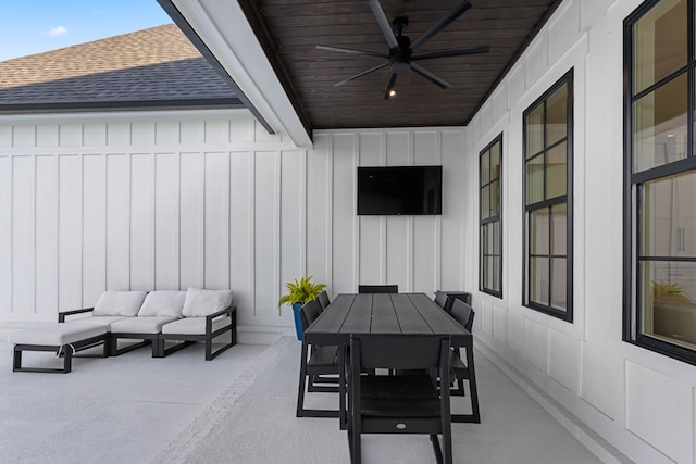 view of patio / terrace with ceiling fan