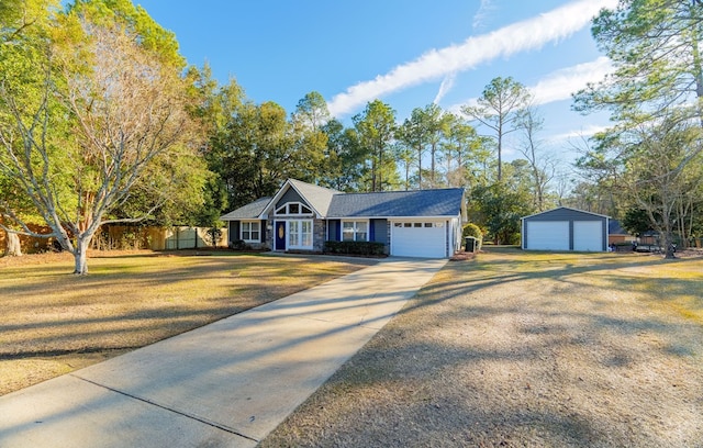 ranch-style house featuring a front lawn