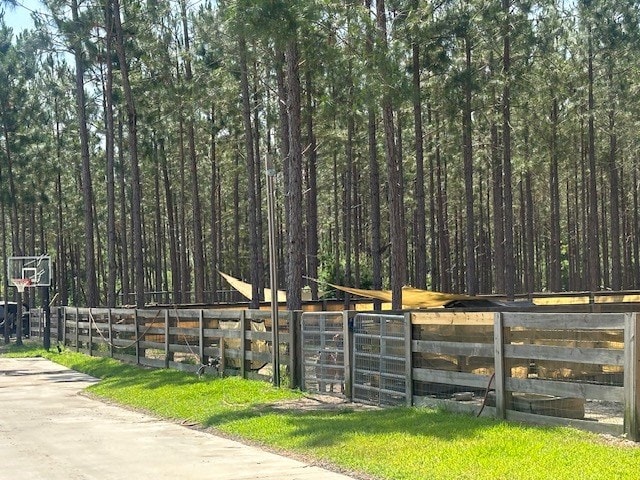 35 Tyler Rd, Naylor, GA 31641 - horse barn featuring a forest view