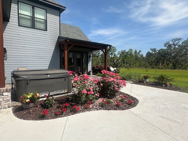 35 Tyler Rd, Naylor, GA 31641 - view of patio / terrace with a hot tub