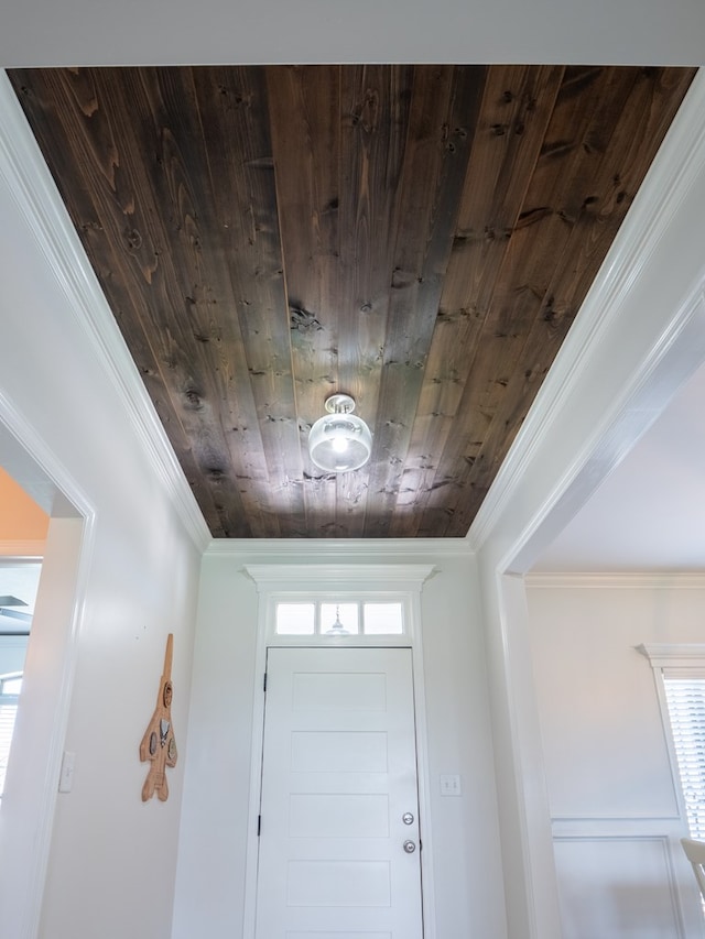 3956 Crusader Ct, Valdosta, GA 31605 - entryway with wood ceiling and crown molding