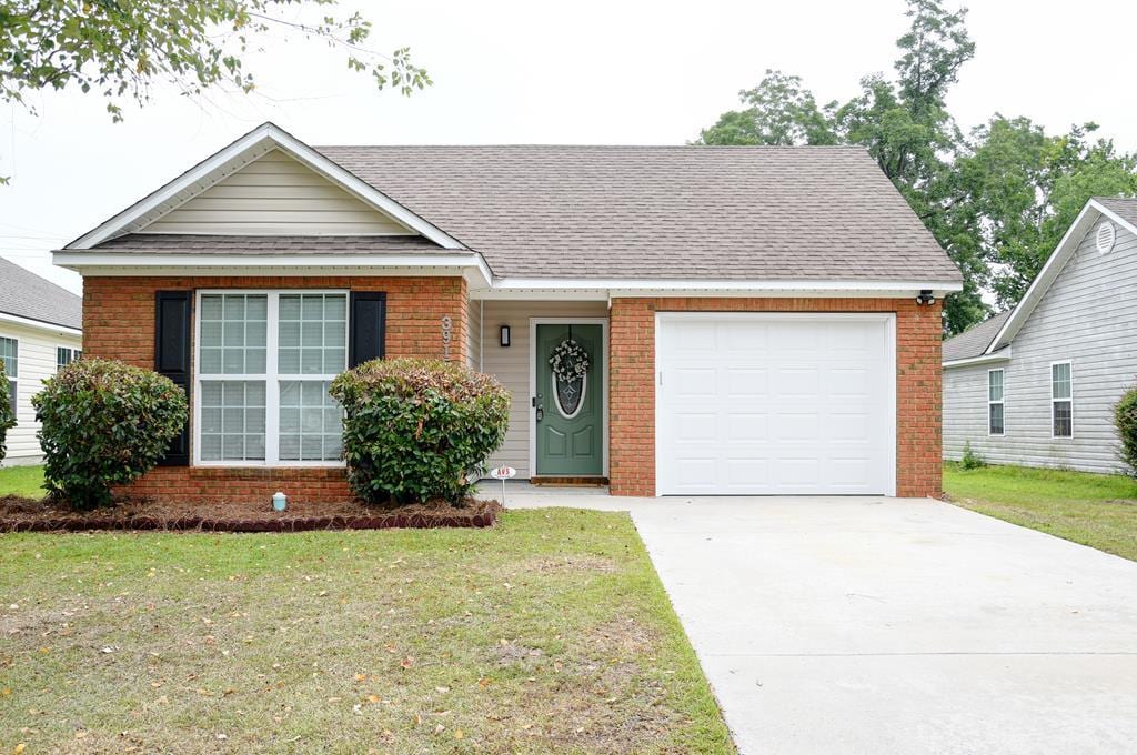 3915 Lillian Guest Cir, Valdosta, GA 31605 - photo 1