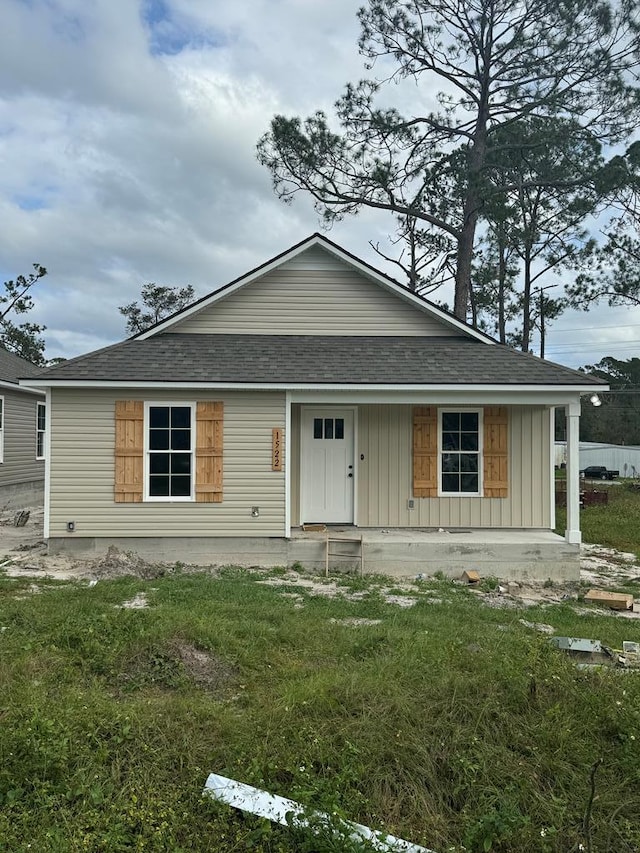 view of front of property featuring a porch