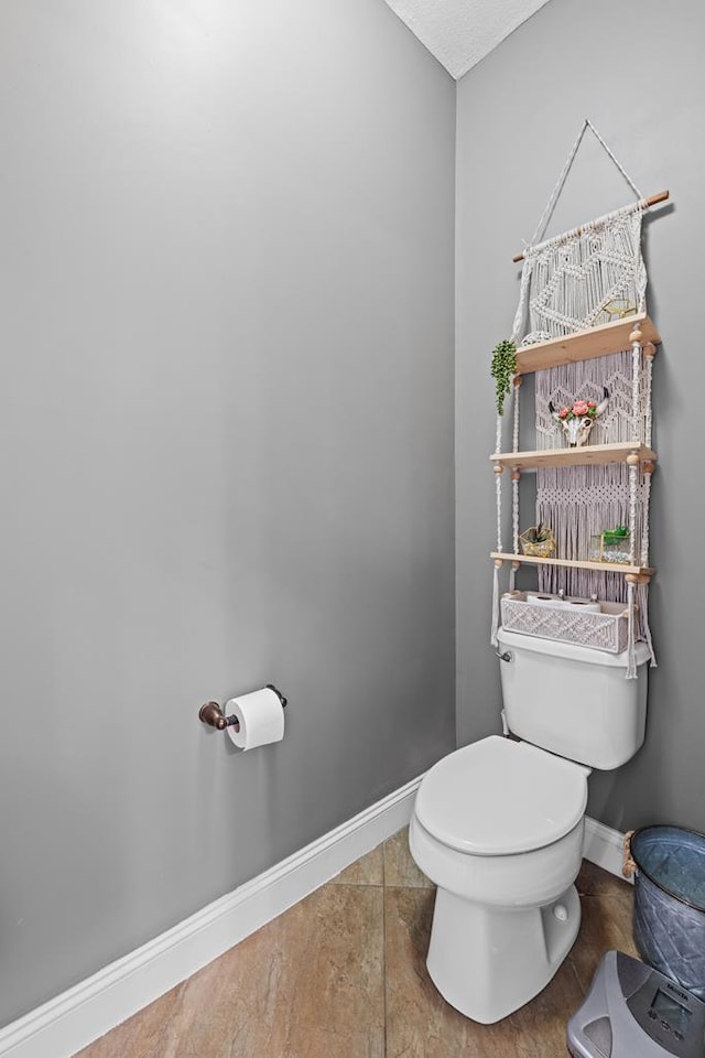 4186 Bowen Way, Valdosta, GA 31605 - bathroom with toilet and baseboards