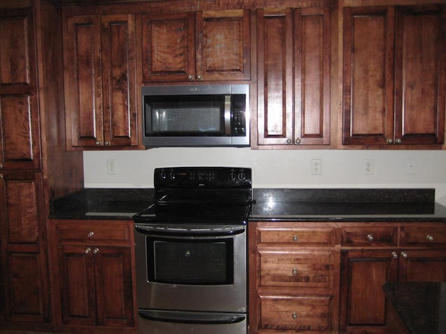 3745 Old Vine Way, Valdosta, GA 31605 - kitchen with stainless steel appliances