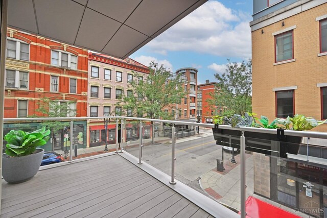 1 Mercer St Unit 204, Cincinnati, OH 45202 - view of deck