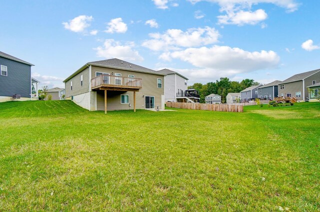61 Goldfish Ln, Pierce Twp, OH 45102 - back of property with a deck