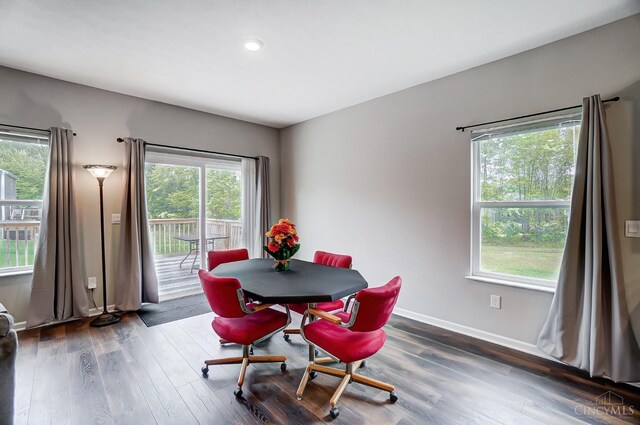 61 Goldfish Ln, Pierce Twp, OH 45102 - dining space featuring wood finished floors, baseboards, and recessed lighting