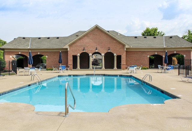4517 Renaissance Park Dr, Middletown, OH 45005 - community pool featuring a patio