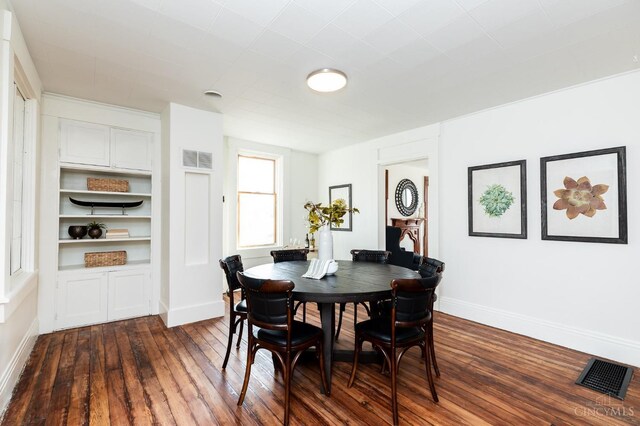 6114 Reily Millville Rd, Reily Twp, OH 45056 - dining space with visible vents, baseboards, and dark wood-style flooring