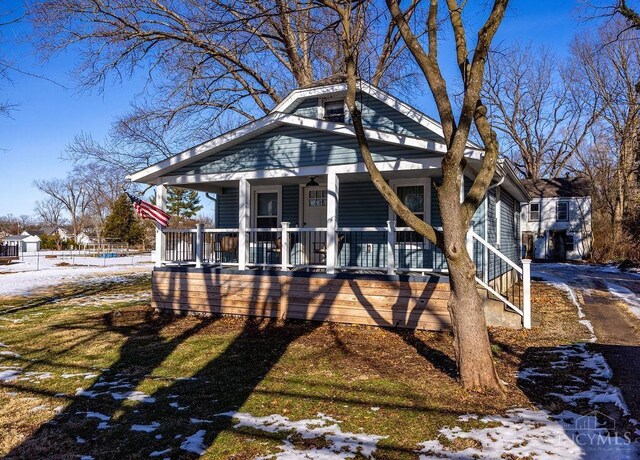 view of front of home featuring covered porch