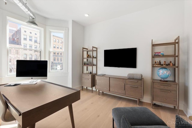 32 E Court St Unit 201, Cincinnati, OH 45202 - office space featuring baseboards, light wood-style flooring, and recessed lighting