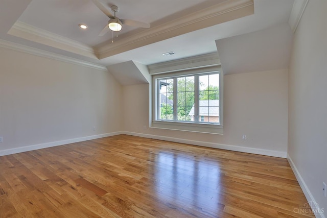 bonus room featuring light wood-style flooring, a ceiling fan, baseboards, and recessed lighting