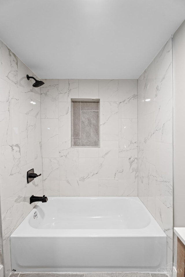 1318 Knowlton St, Cincinnati, OH 45223 - full bathroom featuring vanity and  shower combination