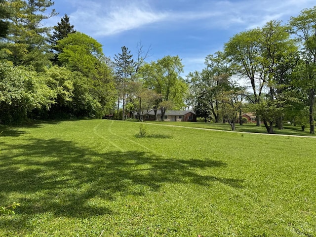 413 N Marshall Rd, Middletown, OH 45042 - view of community with a lawn