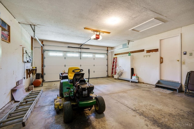 6139 N State Route 48, Clearcreek Twp, OH 45036 - garage featuring a garage door opener