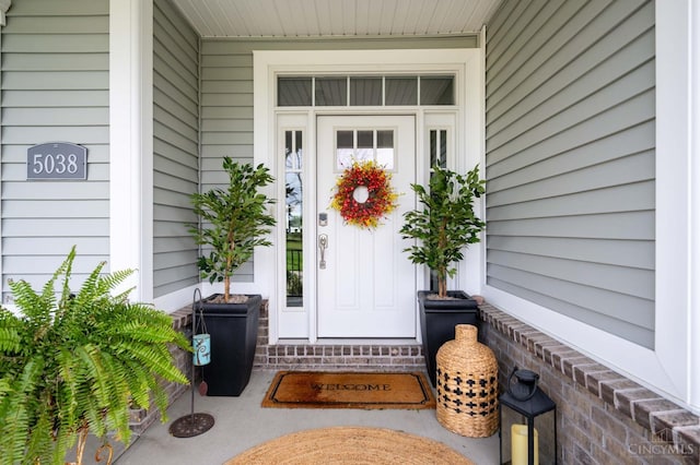 5038 Maiden Way, Liberty Twp, OH 45011 - entrance to property featuring a porch