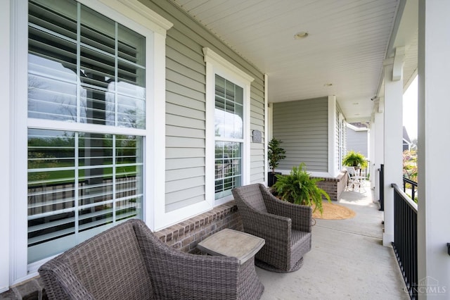 5038 Maiden Way, Liberty Twp, OH 45011 - view of patio / terrace featuring a porch