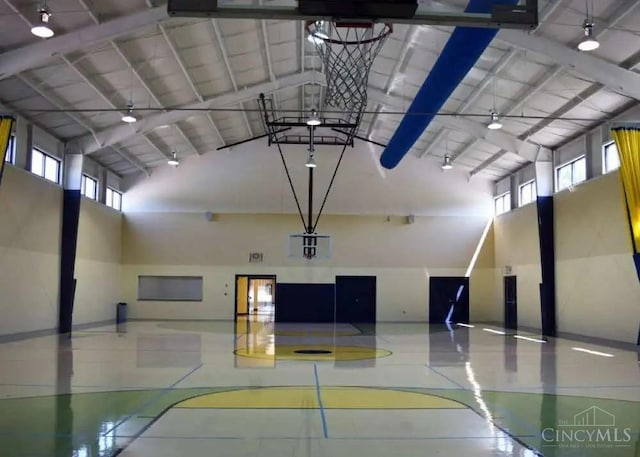 2021 Zuni Dr, Franklin Twp, OH 45171 - view of basketball court with community basketball court and healthy amount of natural light
