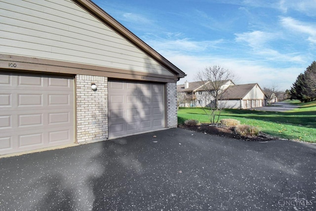 1740 Piper Ln Unit 206, Centerville, OH 45440 - view of garage