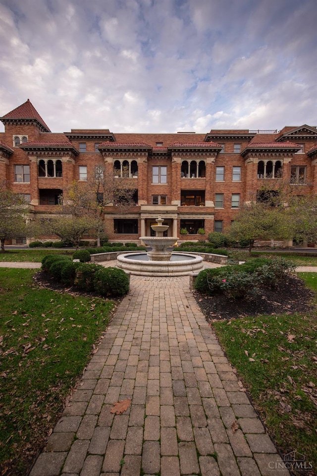 view of home's community