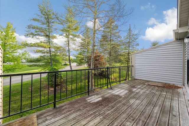 2869 Phaeton Ln, Deerfield Twp, OH 45039 - view of wooden terrace