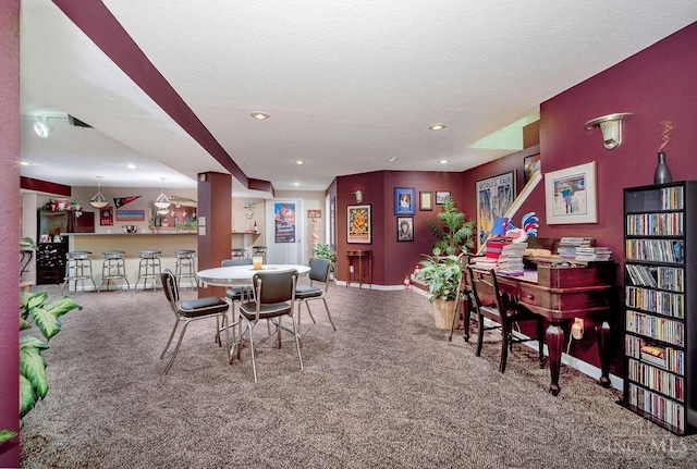 1668 Nichole Ct, Hamilton, OH 45013 - dining room featuring carpet, recessed lighting, baseboards, and a textured ceiling