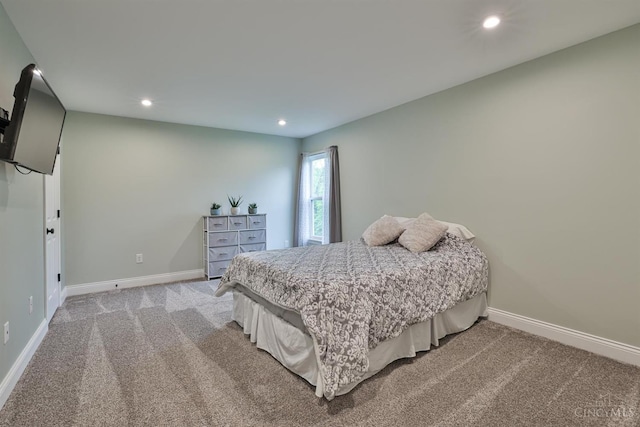7690 Wharton Ct, West Chester, OH 45069 - carpeted bedroom with recessed lighting