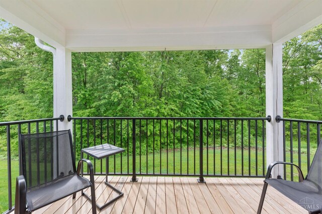 5880 Parkview Ln Unit 303, Miami Twp, OH 45150 - view of wooden deck