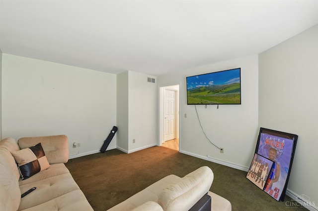5 Waterview Ct, Hamilton, OH 45013 - living area with carpet and baseboards