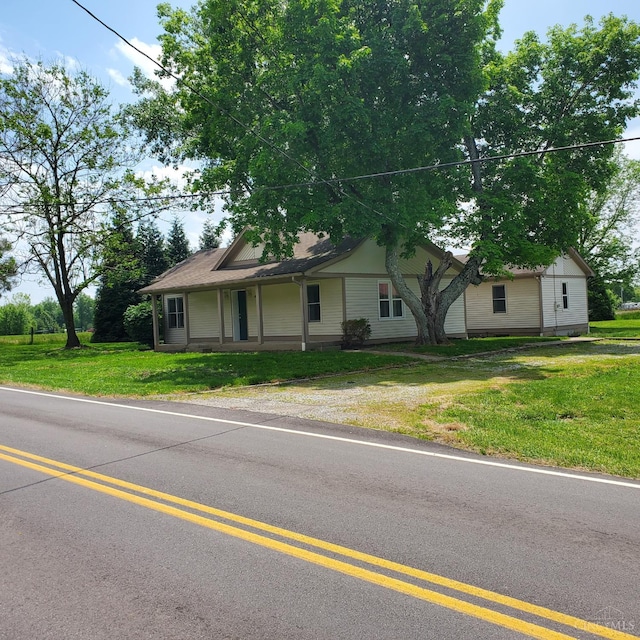 10595 Cozaddale Murdock St, Hamilton Twp, OH 45122 - view of front of home with a front lawn