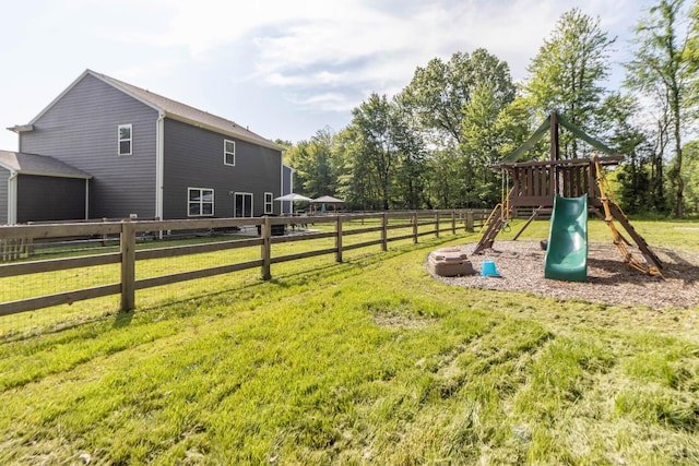 40 Glen Mary Dr, Pierce Twp, OH 45102 - view of yard featuring a playground