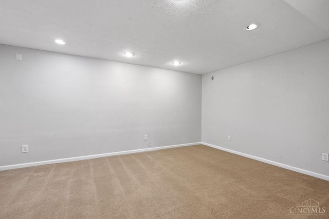 5 Artesian Ct, Springboro, OH 45066 - carpeted empty room featuring recessed lighting and baseboards