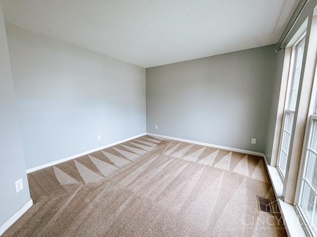 185 Bannock Dr, Hamilton Twp, OH 45039 - photo 2