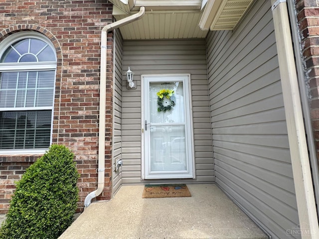 232 Choctaw Cir, Franklin, OH 45005 - property entrance with brick siding