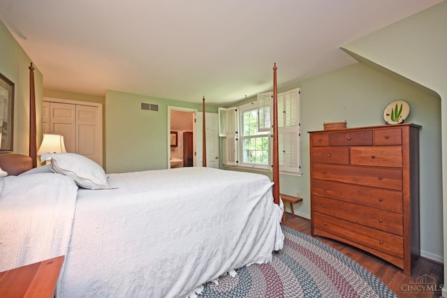 667 N Meadowcrest Cir, Springfield Twp, OH 45231 - bedroom with wood finished floors and baseboards