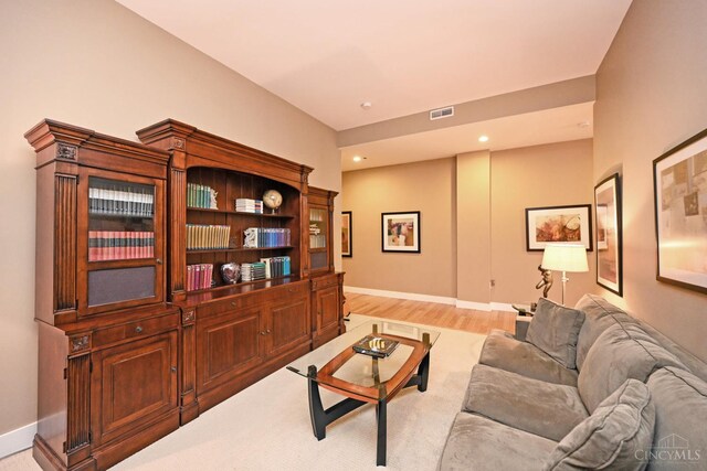 15 W Fourth St Unit 413, Cincinnati, OH 45202 - living area featuring light wood finished floors, recessed lighting, and baseboards