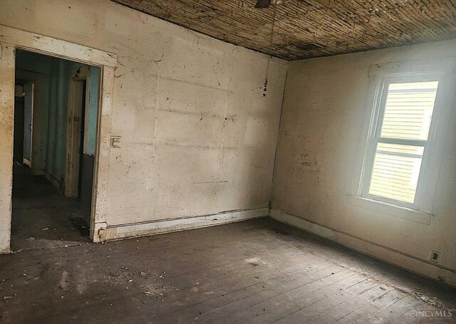 338 S Walnut St, Wilmington, OH 45177 - view of spare room