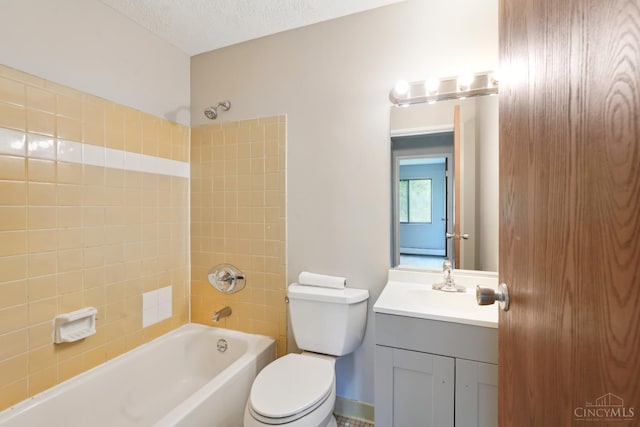 6644 Hearne Rd Unit 202, Green Twp, OH 45248 - full bathroom featuring toilet, bathing tub / shower combination, and vanity