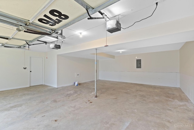 11909 Blackhawk Cir, Springfield Twp, OH 45240 - garage with electric panel and a garage door opener