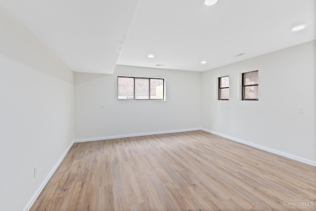 11909 Blackhawk Cir, Springfield Twp, OH 45240 - spare room with light wood-type flooring, baseboards, and recessed lighting