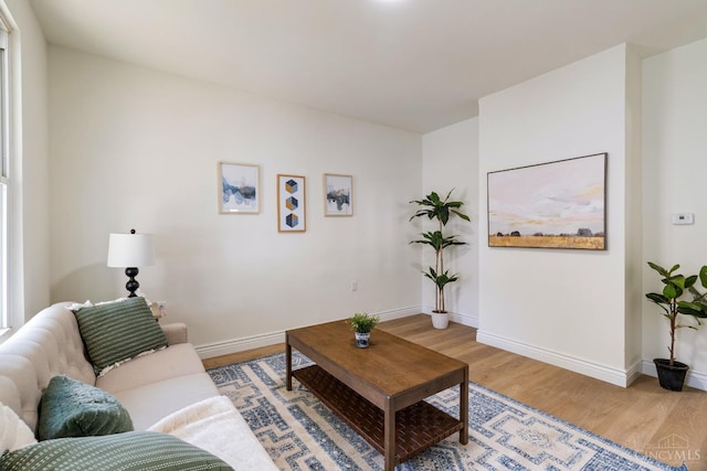 926 Shuler Ave, Hamilton, OH 45011 - living room with light wood-type flooring and baseboards