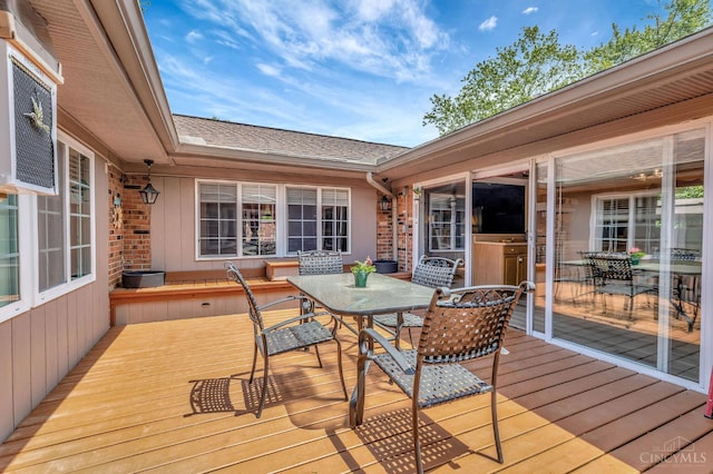 1366 Devils Backbone Rd, Green Twp, OH 45233 - deck with outdoor dining space