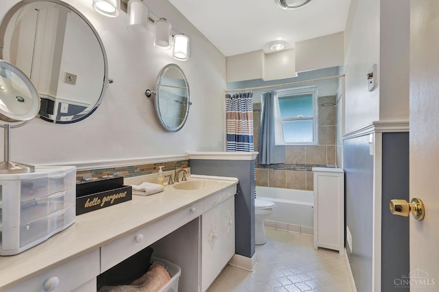 1366 Devils Backbone Rd, Green Twp, OH 45233 - full bathroom featuring toilet, tile patterned flooring, vanity, and shower / tub combo with curtain