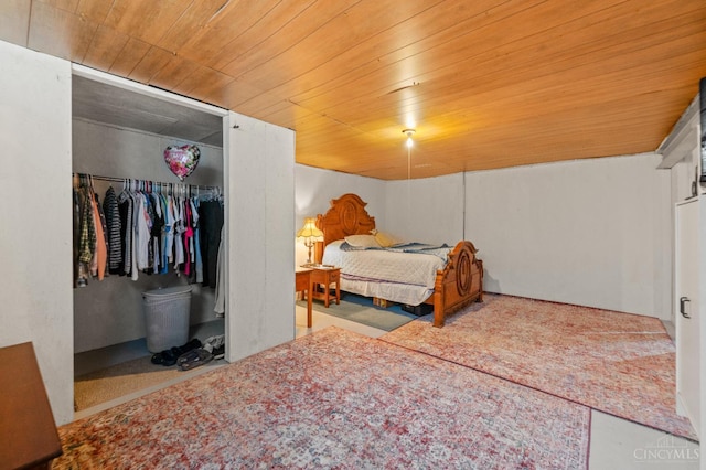 200 Santa Fe Rd, Middletown, OH 45042 - bedroom featuring wood ceiling and a closet