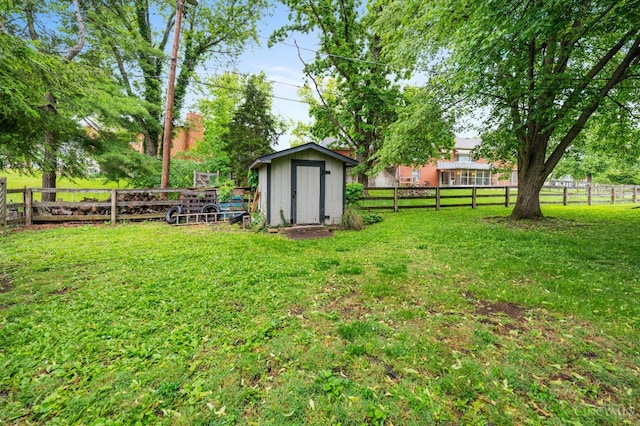 200 Santa Fe Rd, Middletown, OH 45042 - fenced backyard with a storage unit
