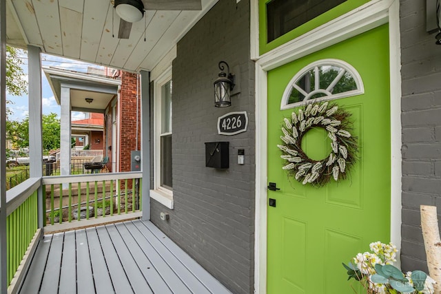 4226 Chambers St, Cincinnati, OH 45223 - porch with a ceiling fan